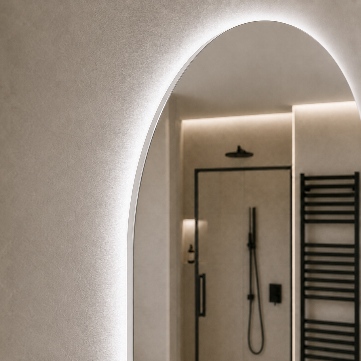 Kumlamasız Buğu Çözücülü, Dokunmatik Tuşlu, LED Işıklı Oval Banyo Aynası - Beyaz Işık